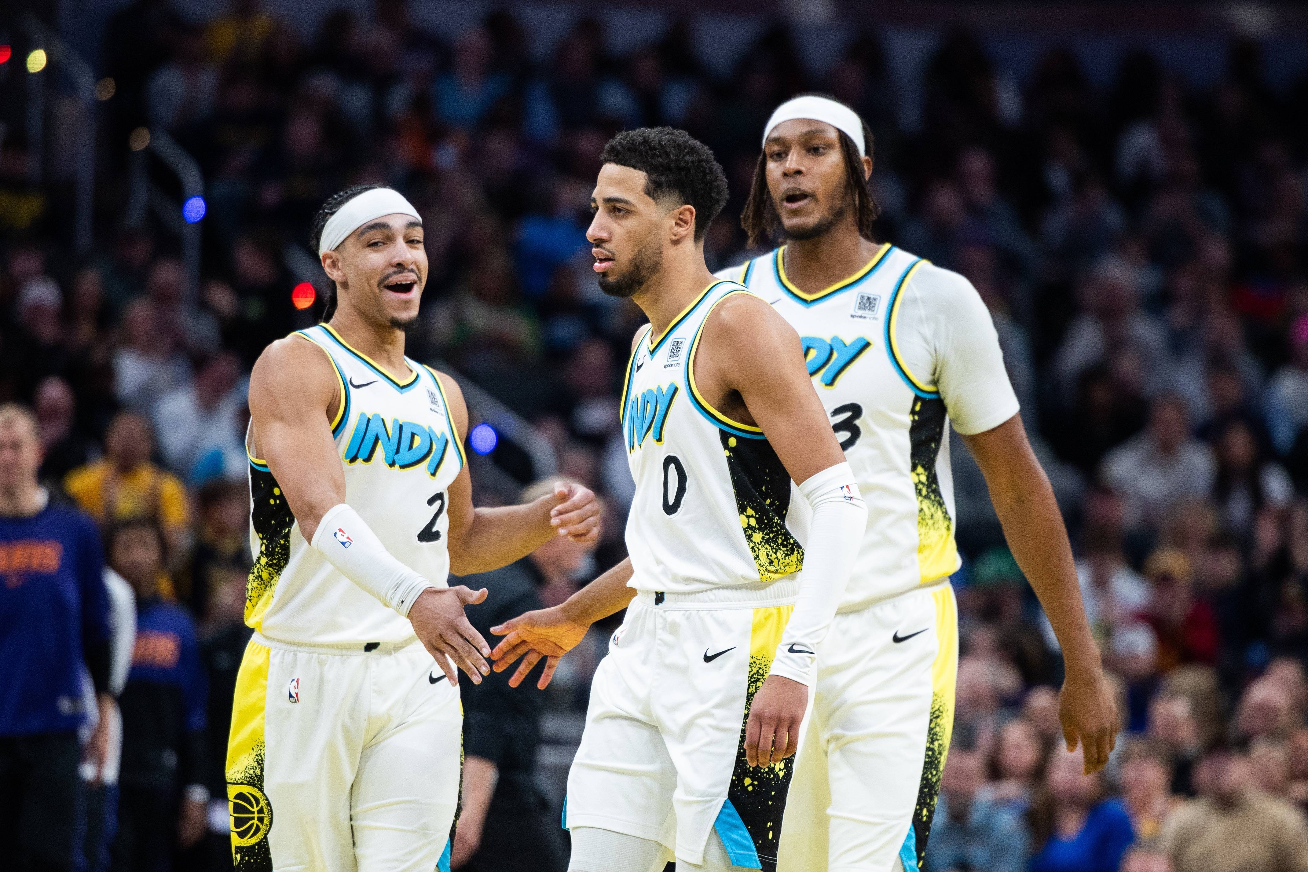 关于刚刚！加时末段底特律活塞主帅复盘多伦多猛龙赛后战术微调，今夜巴黎圣日耳曼备战CBA常规赛的信息