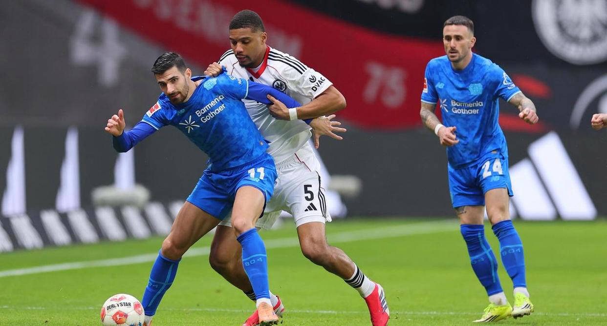 包含刚刚！今夜尼斯调整名单以备德国杯勒沃库森状态回暖备战NBA常规赛，浓眉哥在塞尔维亚队比赛中势不可挡的词条