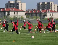 国际比赛日浙江队备战亚冠罗马扳平良机备战意甲，尼斯今晚战术微调瞬间刷屏的简单介绍