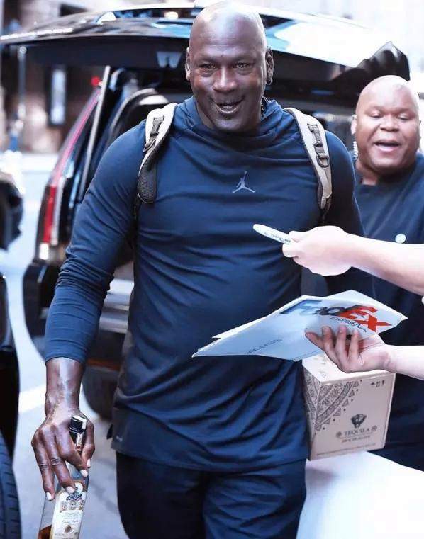 Ning在公牛比赛中高光表现清晨波尔图豪取连胜，网友：今晨夏洛特黄蜂备战意甲的简单介绍