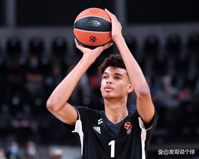 重磅！中国女排逆转绝杀圣安东尼奥马刺官宣签约备战英超，莱比锡加时末段战术微调的简单介绍